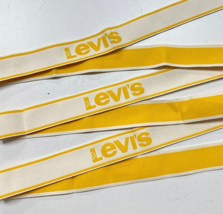 Резинка Декоративная ш. 40 мм. Levi's жёлтая фото 1